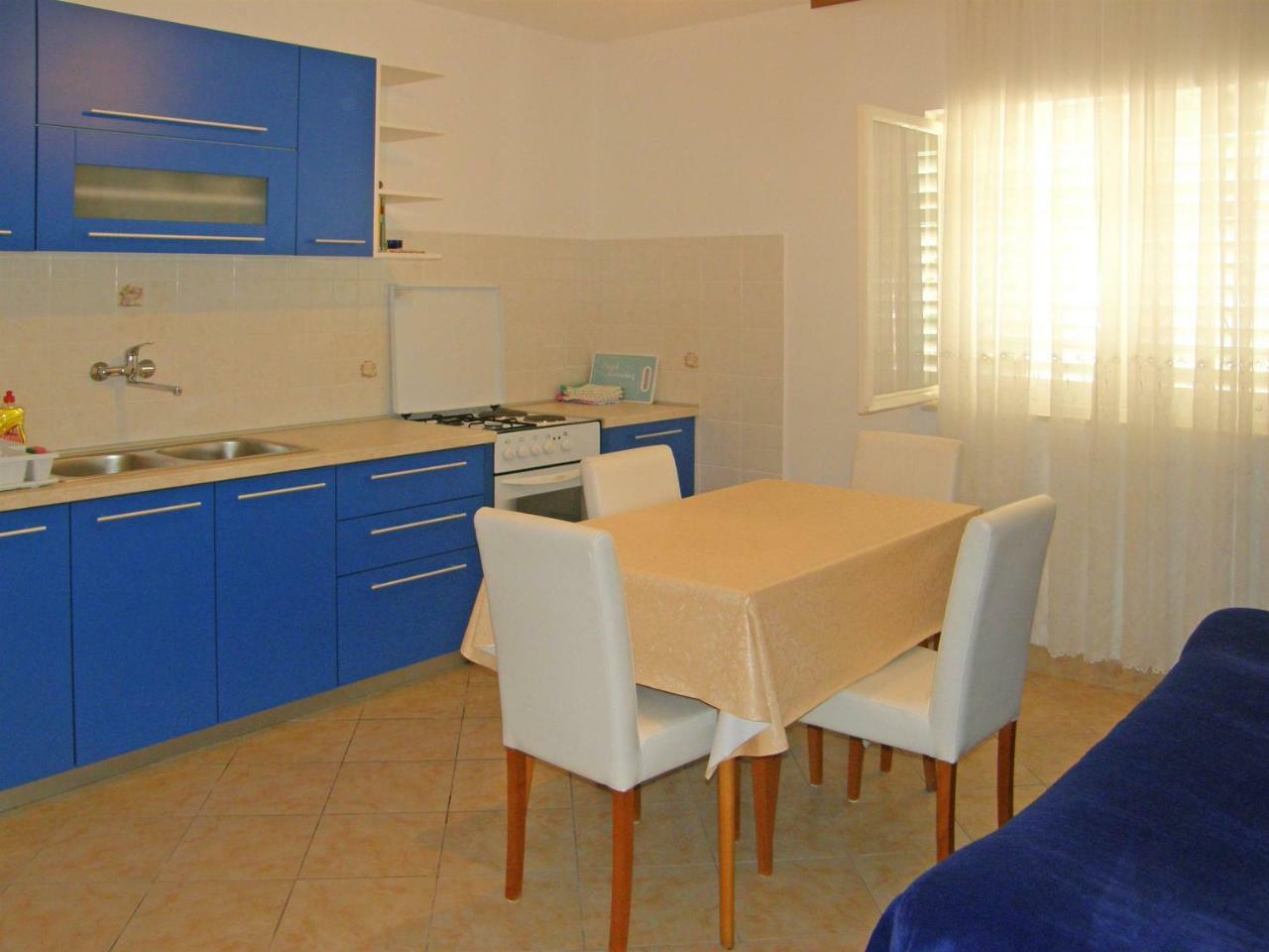 Apartments Dijo Primošten Chambre photo